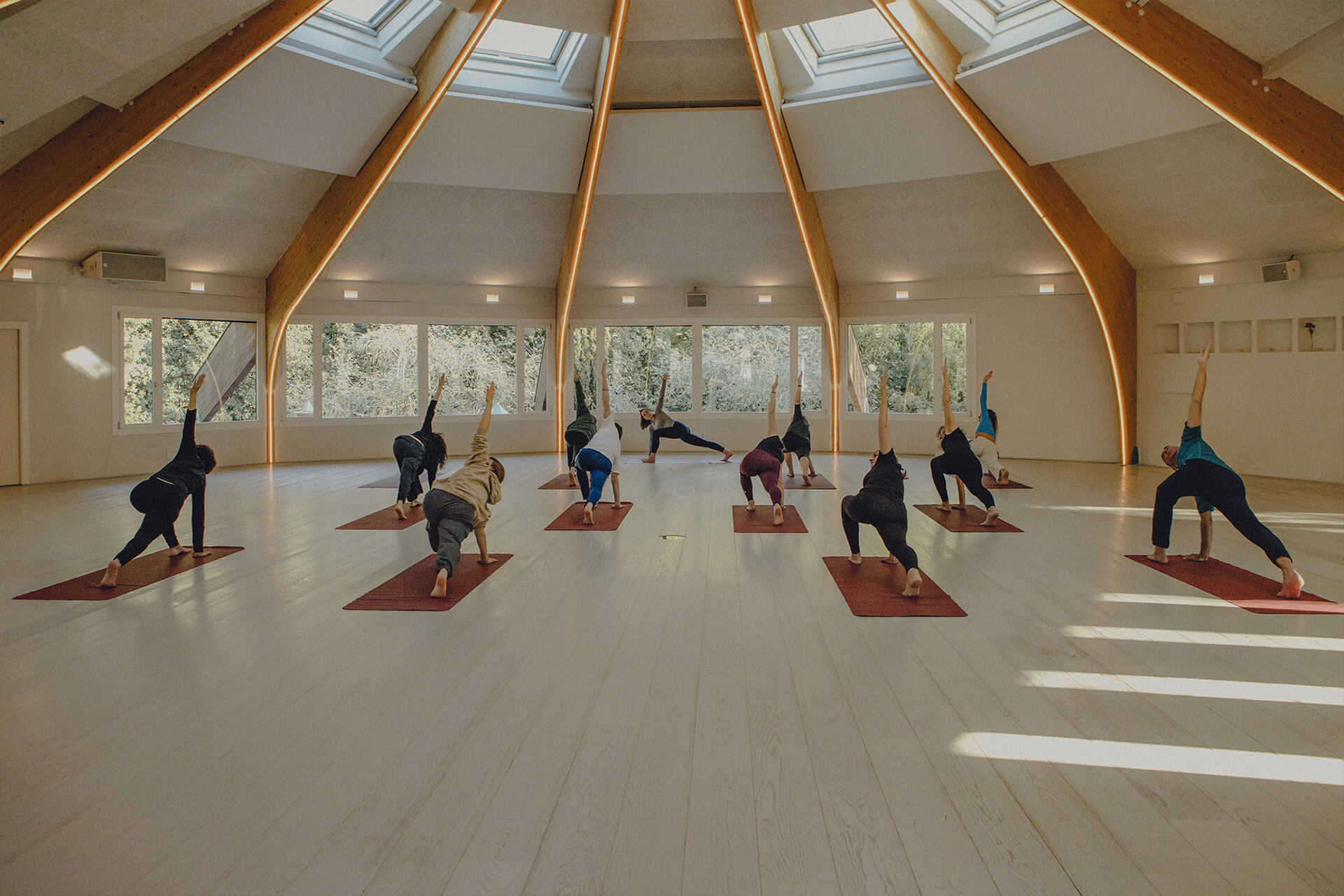 Sala yoga y retiros